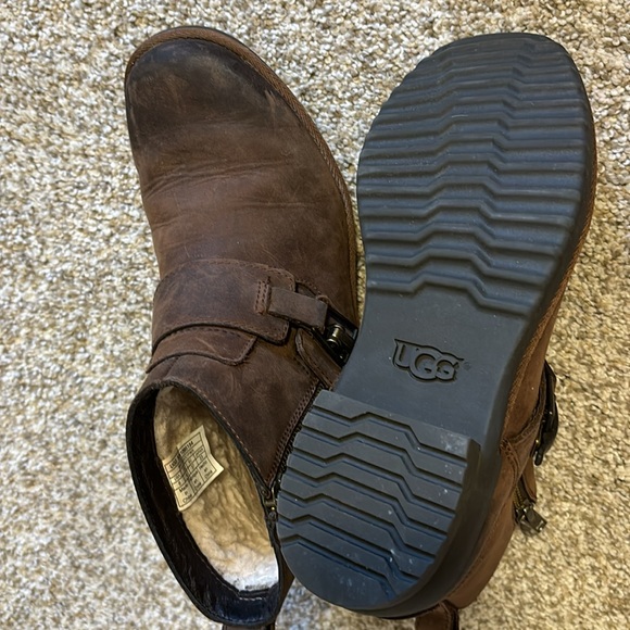 Ugg Cheyne Brown leather boots - Picture 7 of 7